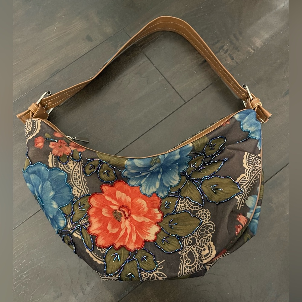 Floral Embroidered Purse